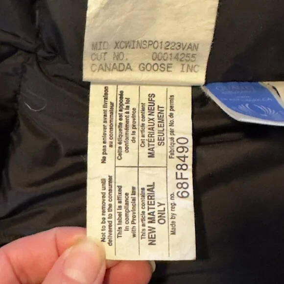 Canada Goose Original Trillium Parka – Women's Medium – Black - Picture 9 of 11